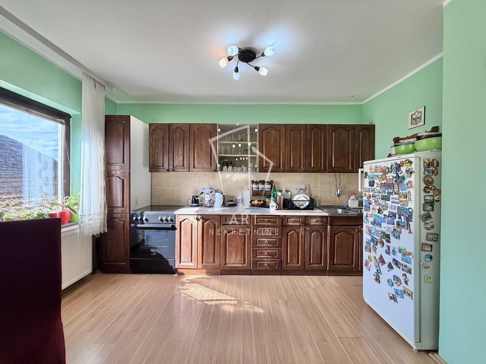 Slika 3 - Branislava Jovanovića,  Kuća na prodaju, 247m2, 250.000€