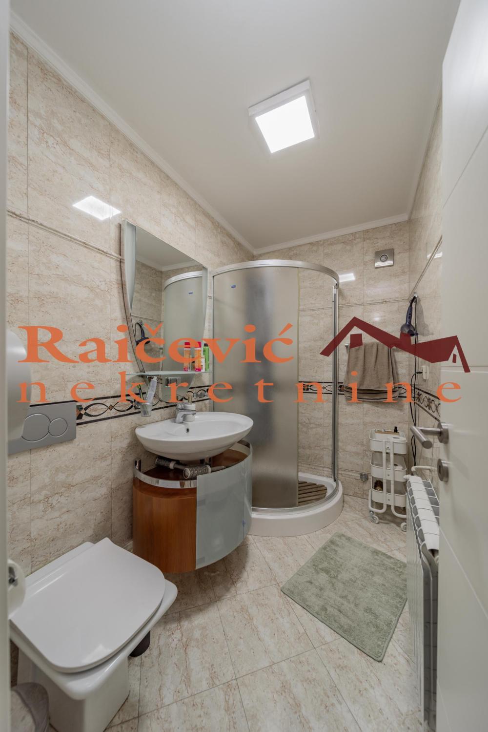 Slika 7 - Koste Racina,  Kuća za izdavanje, 110m2, 2.500€