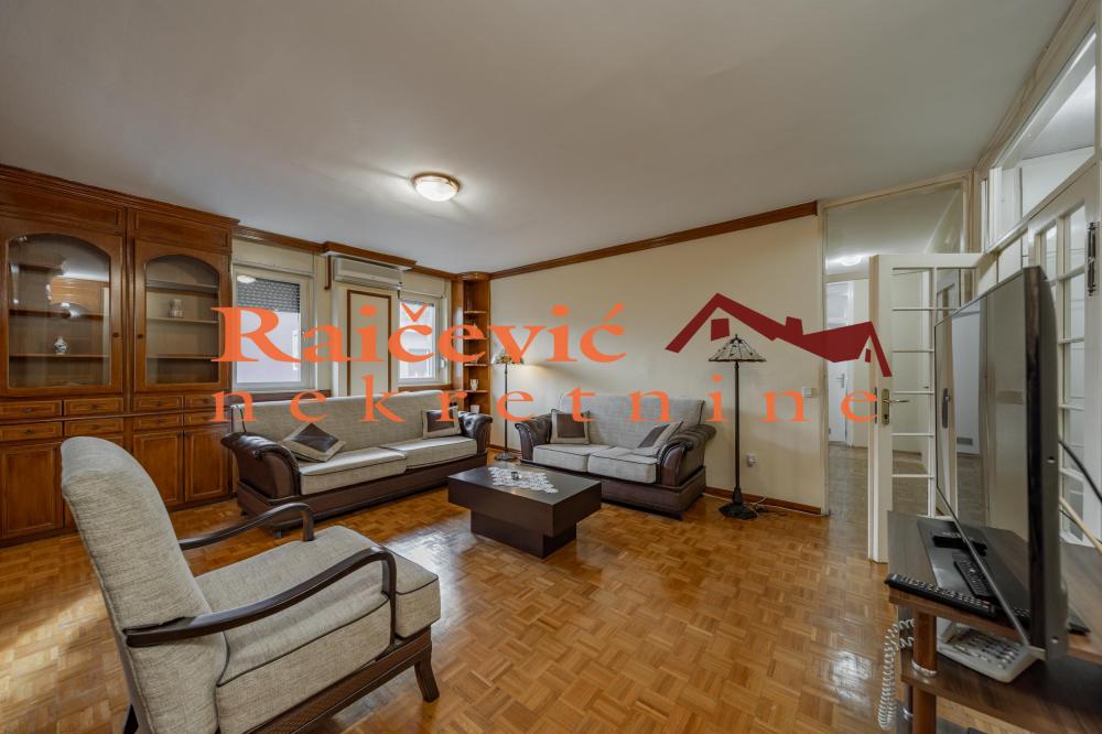 Slika 4 - Kicevska, Četvorosoban stan za izdavanje, 104m2, 1.000€