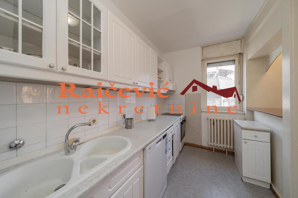 Slika 8 - Kicevska, Četvorosoban stan za izdavanje, 104m2, 1.000€