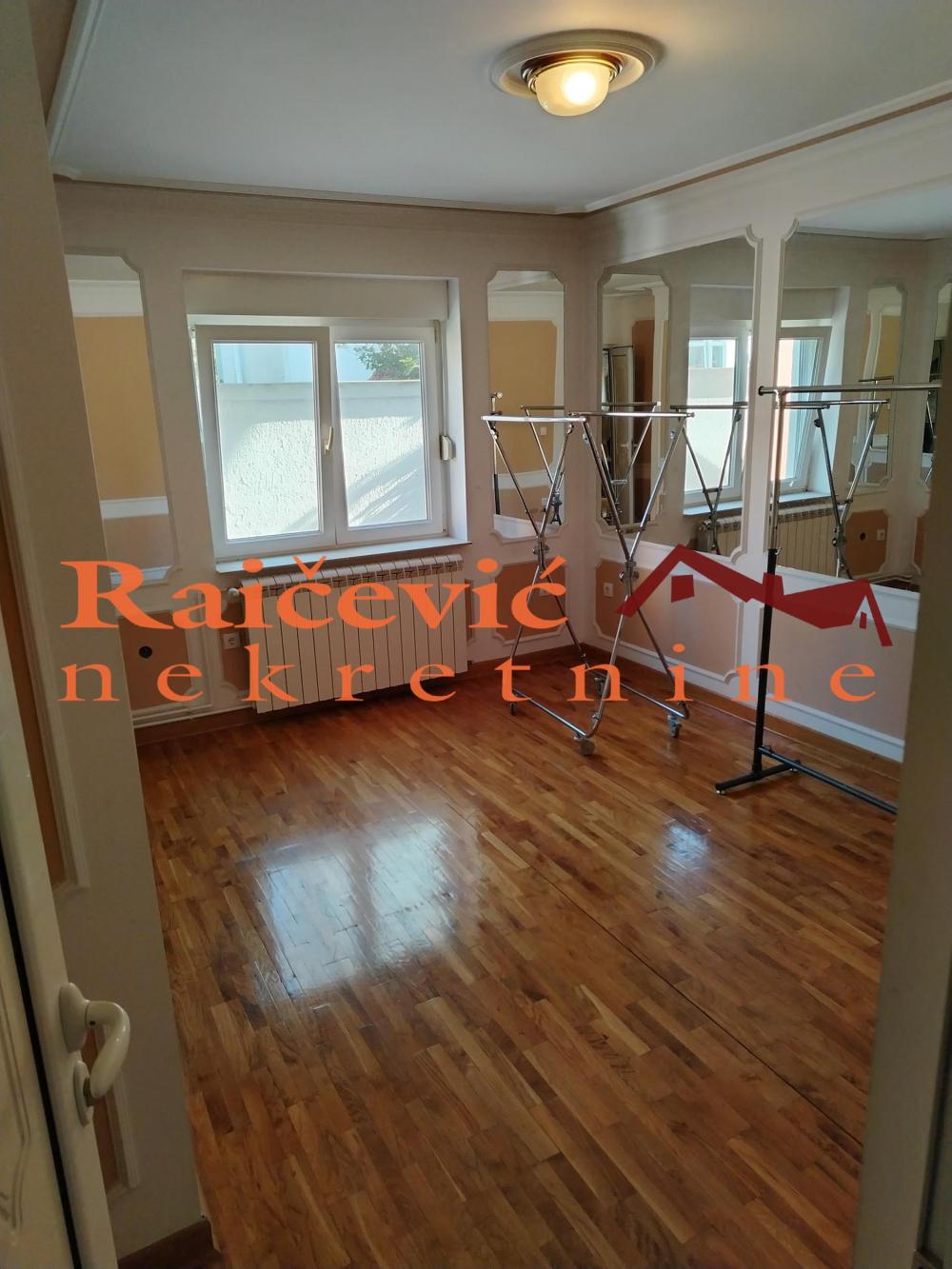 Slika 6 - Bagremova, Četvorosoban stan za izdavanje, 130m2, 600€