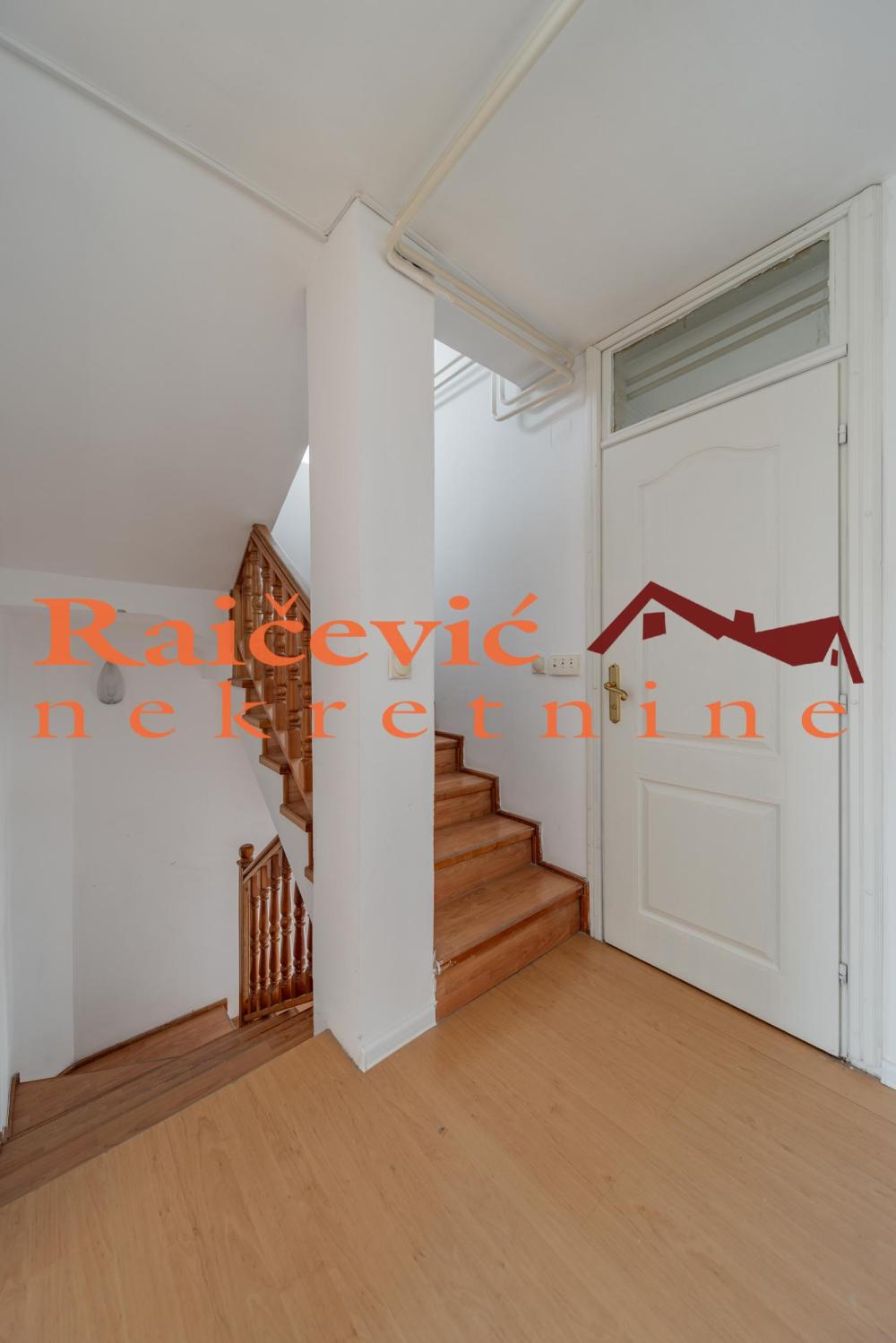 Slika 7 - Esad Pasina, Četvorosoban stan za izdavanje, 176m2, 1.100€