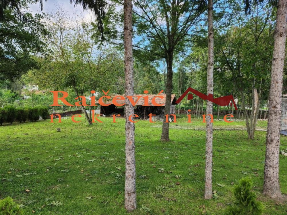 Slika 3 - Put za Petrino brdo,  Kuća na prodaju, 200m2, 205.000€