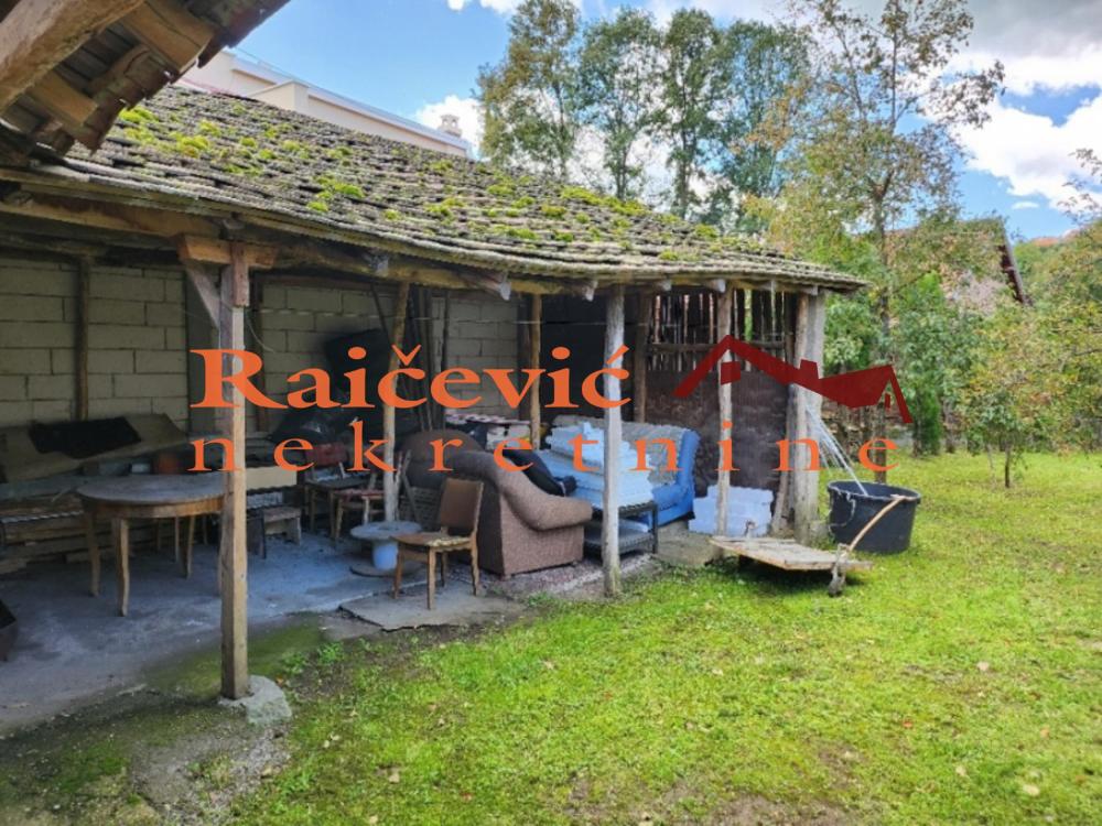 Slika 5 - Put za Petrino brdo,  Kuća na prodaju, 200m2, 205.000€