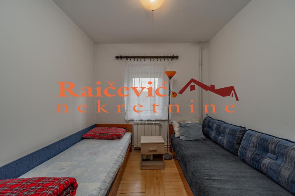 Slika 5 - Slanacki put,  Kuća na prodaju, 263m2, 340.000€