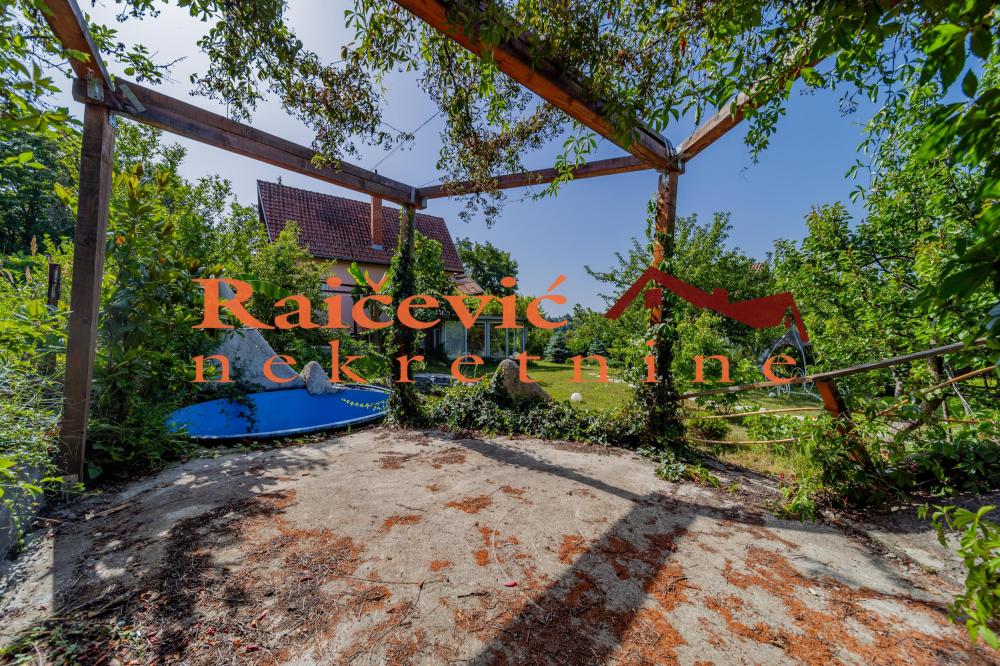 Slika 1 - Karagacka,  Kuća na prodaju, 283m2, 260.000€