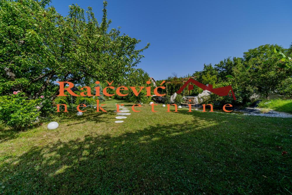 Slika 3 - Karagacka,  Kuća na prodaju, 283m2, 260.000€