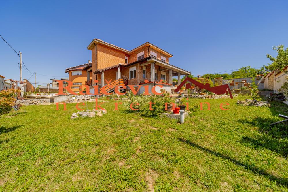 Slika 1 - Torlacki vis,  Kuća na prodaju, 320m2, 400.000€