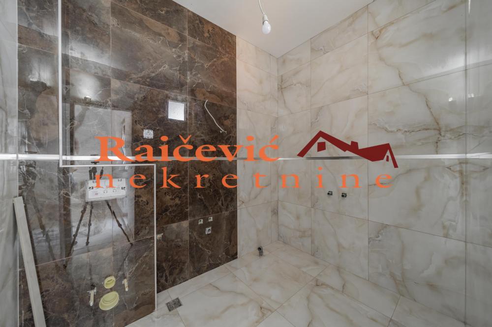 Slika 7 - Torlacki vis,  Kuća na prodaju, 320m2, 400.000€