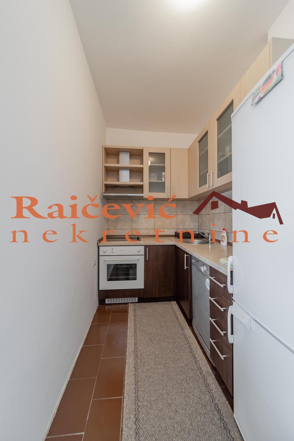 Slika 5 - Smederevski put, Kuća na prodaju, 322m2, 187.000€