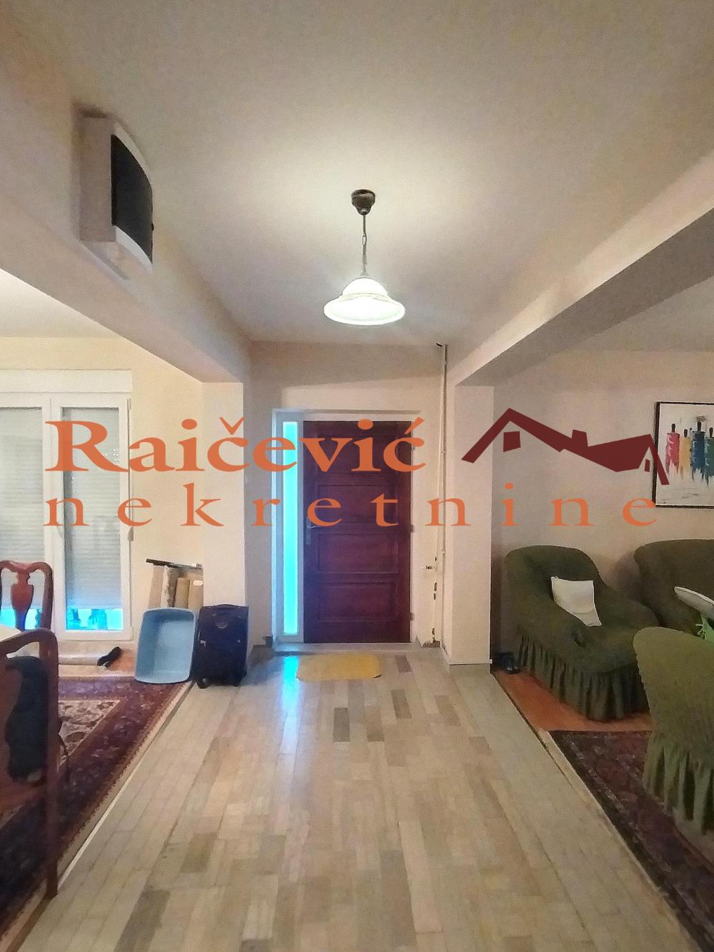 Slika 1 - Skadarlijska,  Kuća na prodaju, 354m2, 250.000€