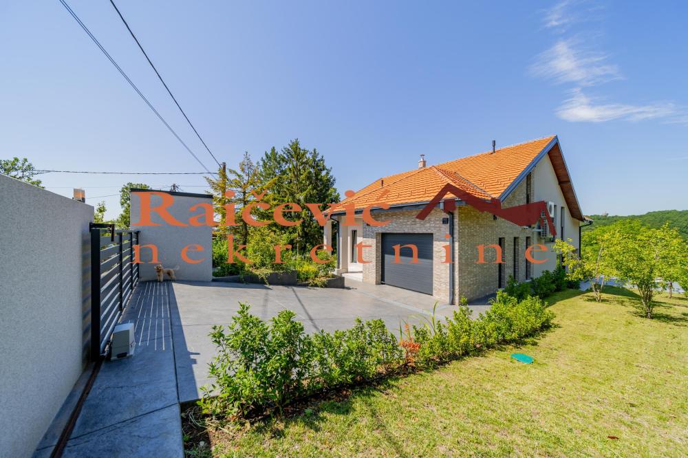 Slika 1 - Izvorska,  Kuća na prodaju, 393m2, 450.000€