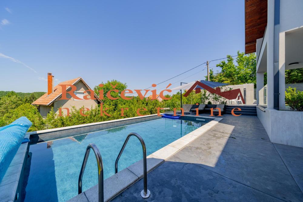 Slika 8 - Izvorska,  Kuća na prodaju, 393m2, 450.000€