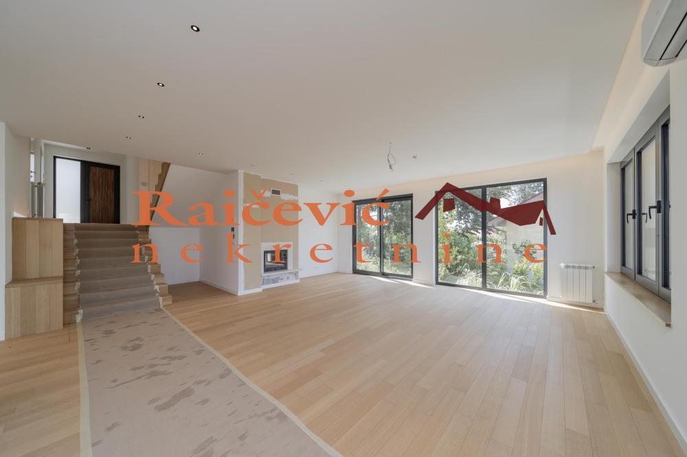 Slika 9 - Izvorska,  Kuća na prodaju, 393m2, 450.000€