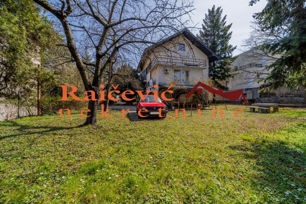 Slika 2 - Vladimira Gacinovica,  Kuća na prodaju, 400m2, 2.500.000€