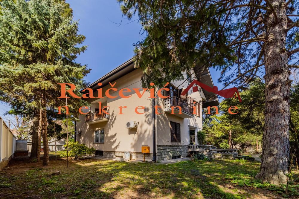 Glavna slika -Vladimira Gacinovica,  Kuća na prodaju, 400m2, 2.500.000€