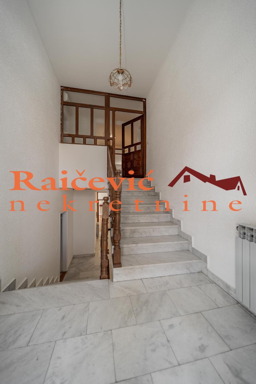 Slika 5 - Nikole Djurkovica,  Kuća na prodaju, 604m2, 1.350.000€