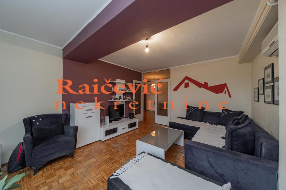 Slika 1 - Bulevar despota Stefana, Trosoban stan na prodaju, 87m2, 275.000€