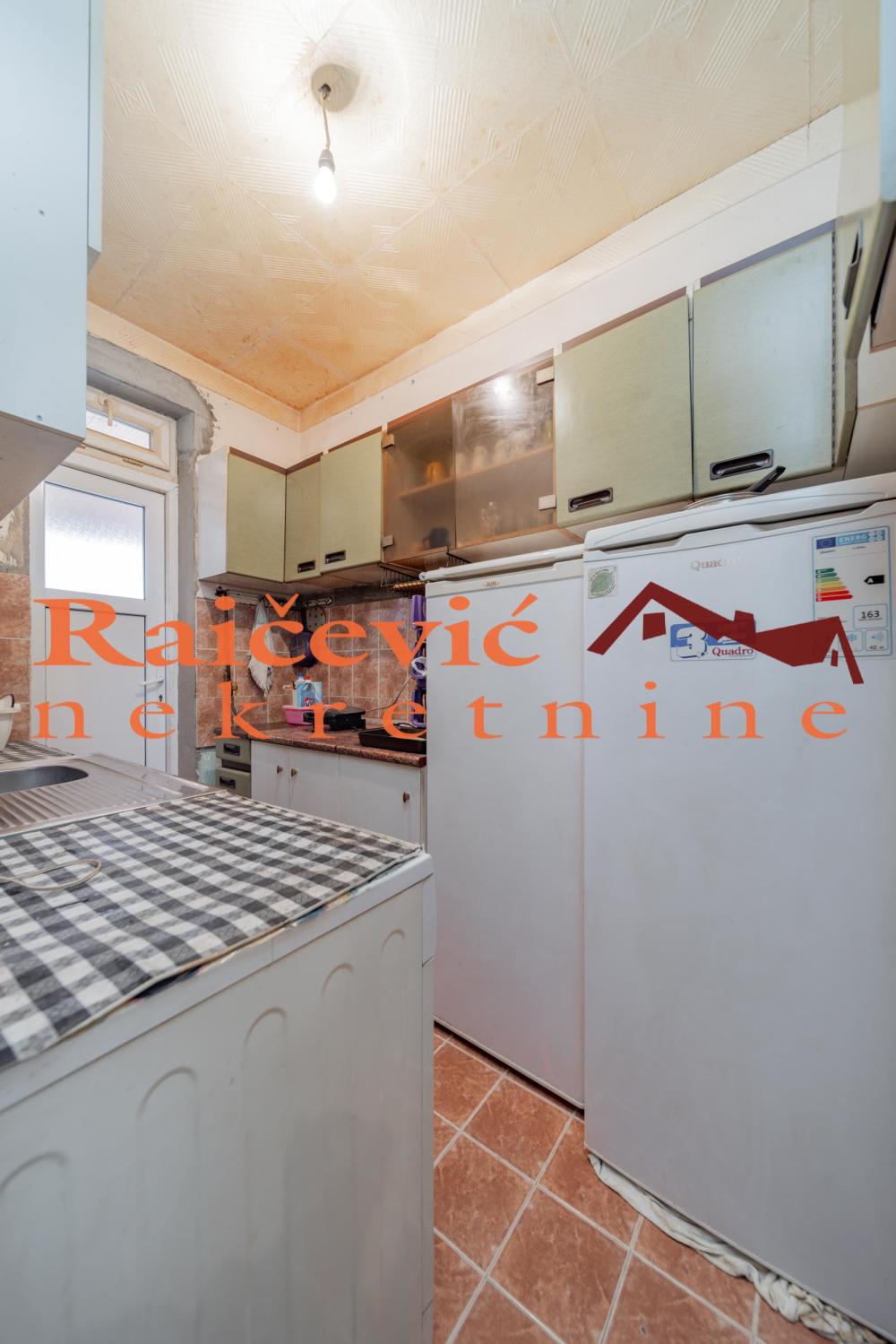 Slika 5 - Omladinsko setaliste, Četvoroiposoban stan na prodaju, 91m2, 123.000€