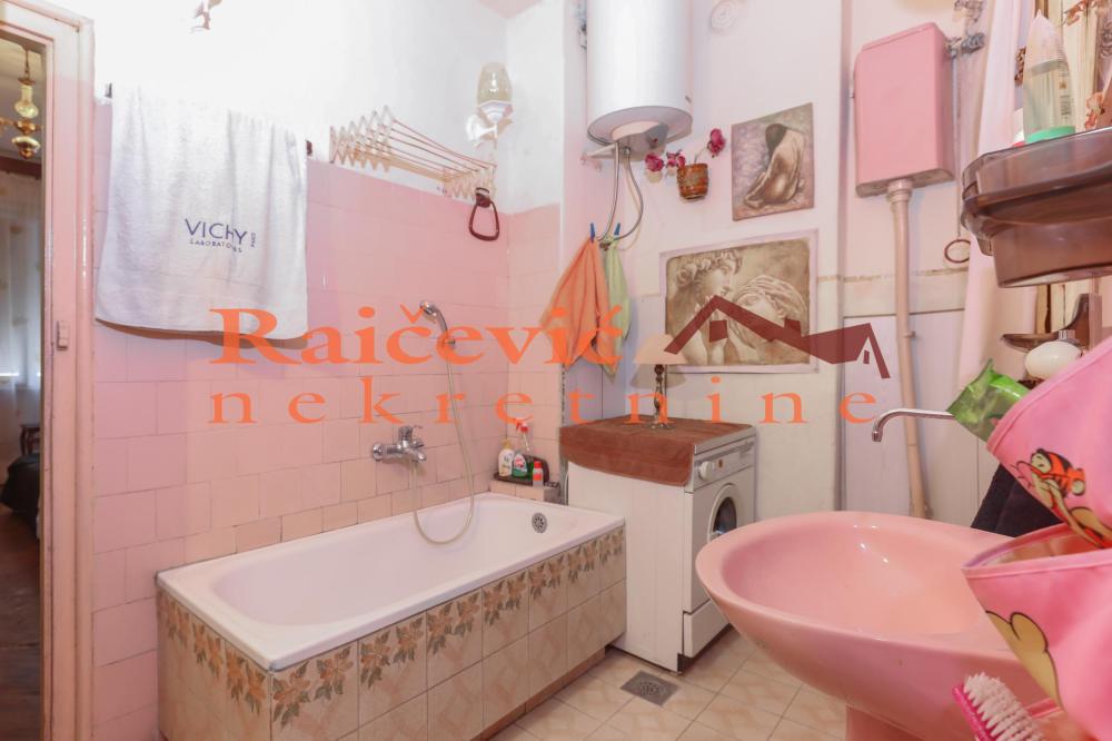 Slika 8 - Sredacka, Troiposoban stan na prodaju, 95m2, 284.000€