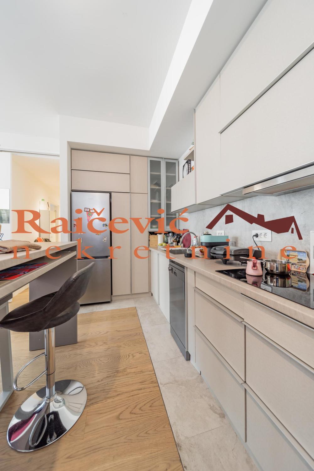 Slika 4 - Luke Celovica Trebinjca, Četvorosoban stan na prodaju, 110m2, 498.000€