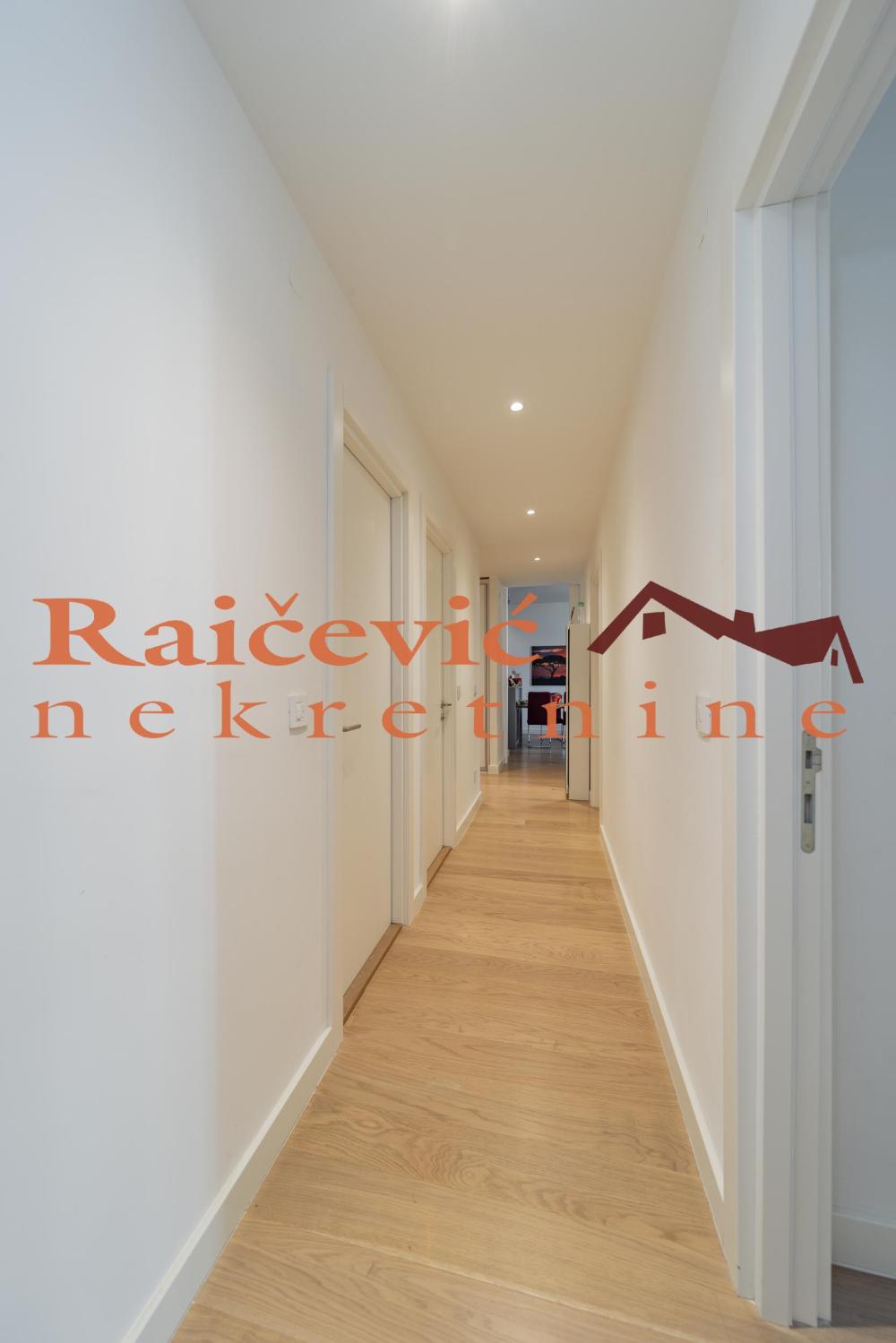 Slika 6 - Luke Celovica Trebinjca, Četvorosoban stan na prodaju, 110m2, 498.000€