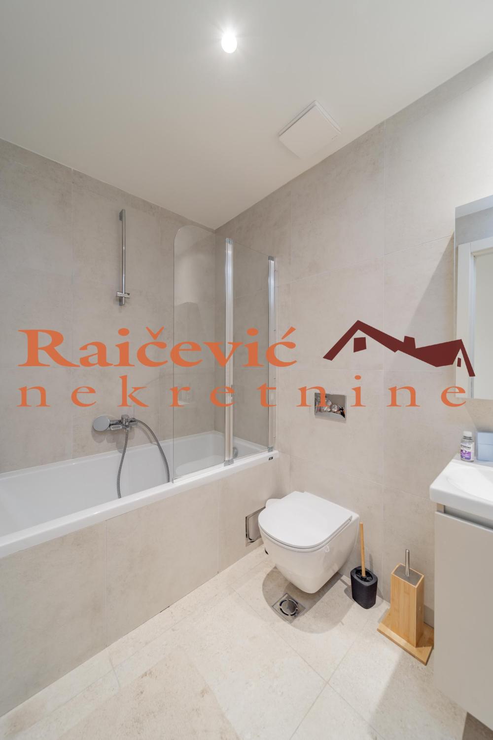 Slika 10 - Luke Celovica Trebinjca, Četvorosoban stan na prodaju, 110m2, 498.000€