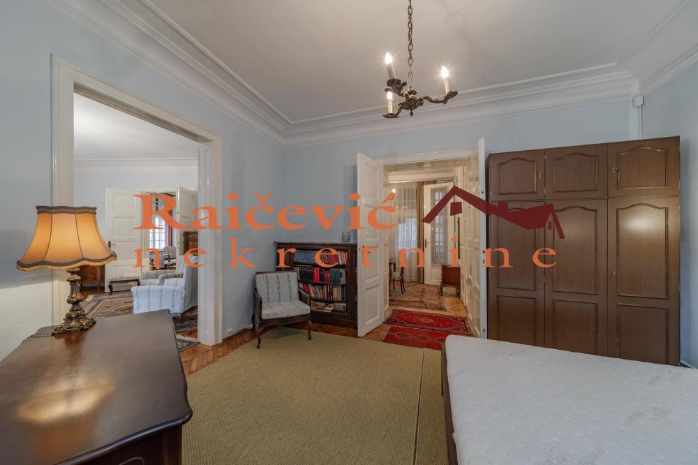 Slika 5 - Hilandarska, Četvoroiposoban stan na prodaju, 120m2, 495.000€