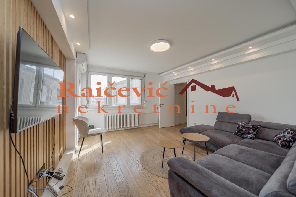 Slika 2 - Durmitorska, Trosoban stan na prodaju, 136m2, 280.000€