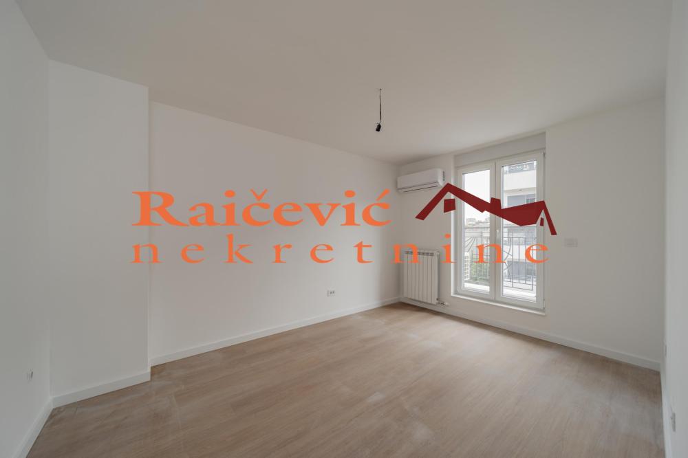 Slika 5 - Dusanovac, Petosoban stan na prodaju, 142m2, 352.000€