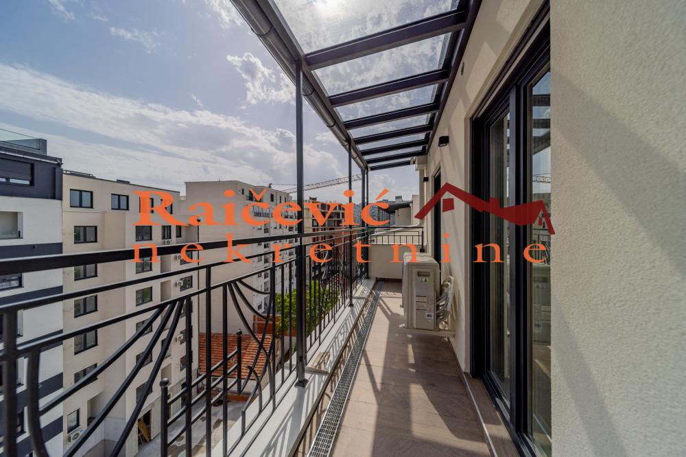 Slika 6 - Dusanovac, Petosoban stan na prodaju, 142m2, 352.000€