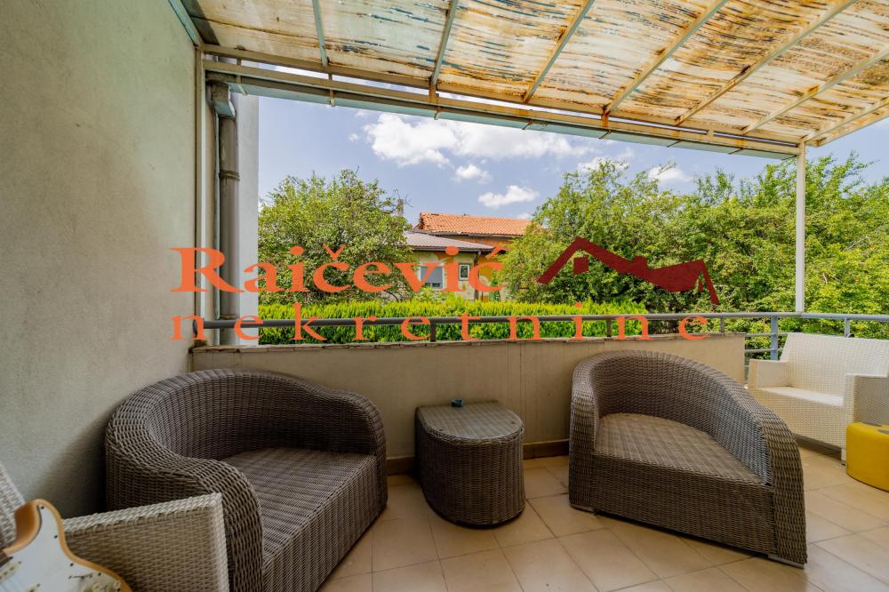 Slika 3 - Aleksandra Tirnanica Tirketa, Četvorosoban stan na prodaju, 142m2, 380.000€