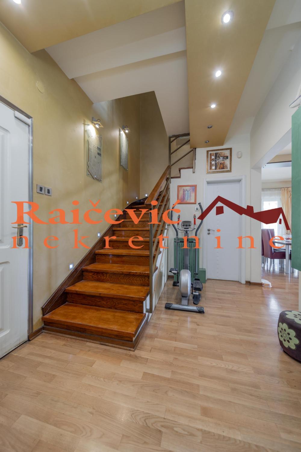 Slika 6 - Aleksandra Tirnanica Tirketa, Četvorosoban stan na prodaju, 142m2, 380.000€