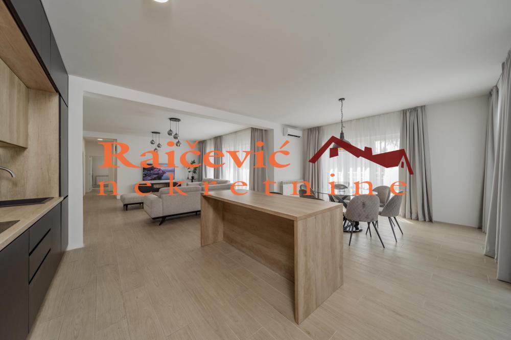 Slika 6 - Velisava Vulovica, Četvorosoban stan na prodaju, 145m2, 650.000€