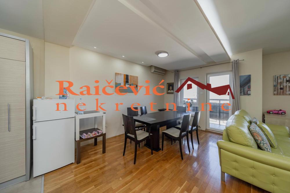 Slika 3 - Djevdjelijska, Četvorosoban stan na prodaju, 160m2, 390.000€