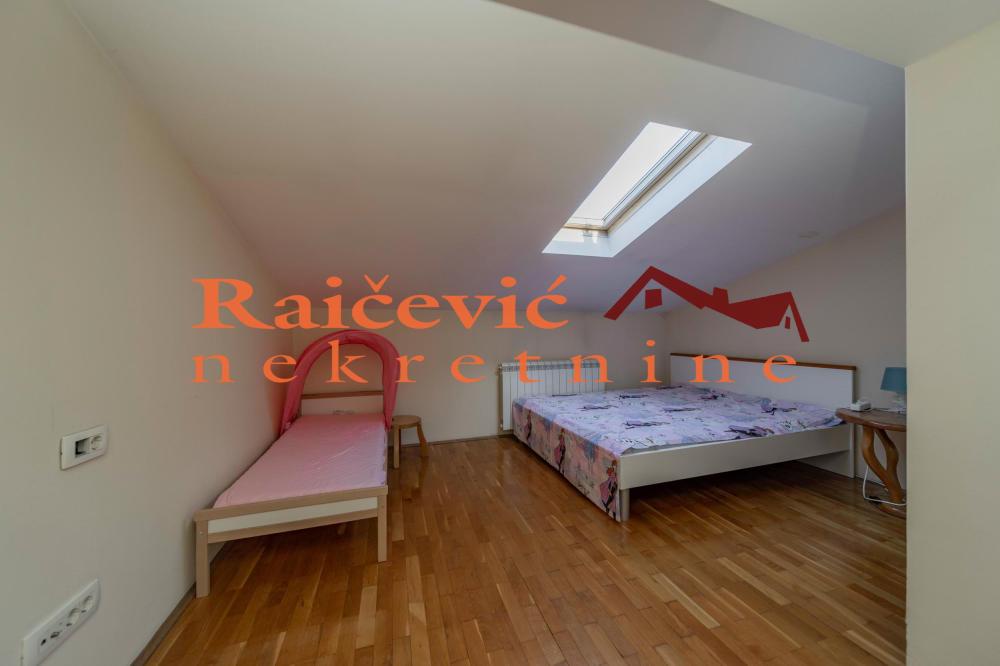 Slika 11 - Djevdjelijska, Četvorosoban stan na prodaju, 160m2, 390.000€