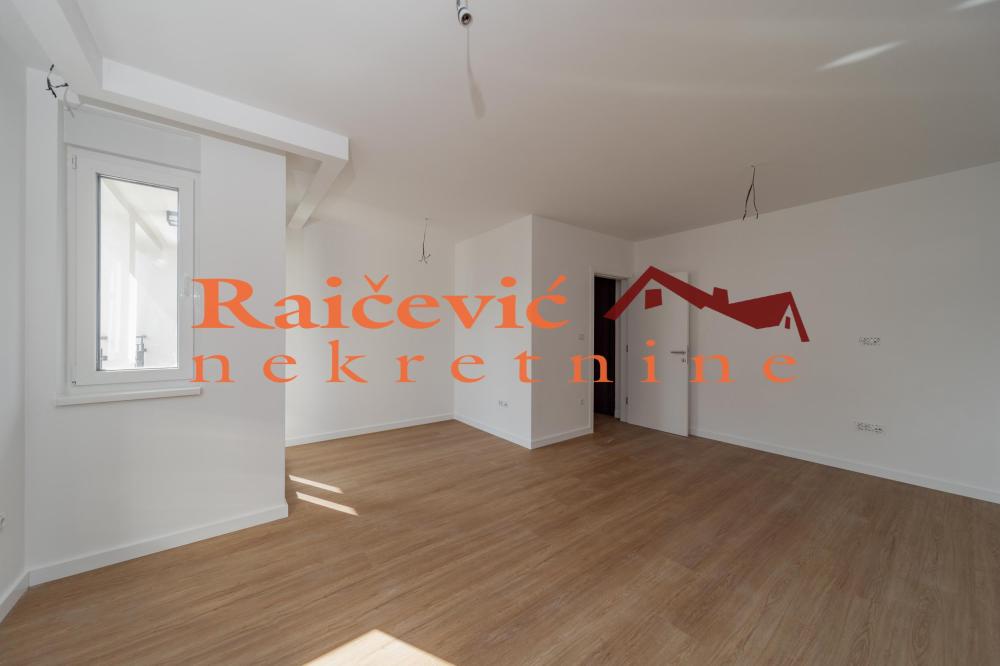 Slika 5 - Dusanovac, Petosoban stan na prodaju, 162m2, 388.000€