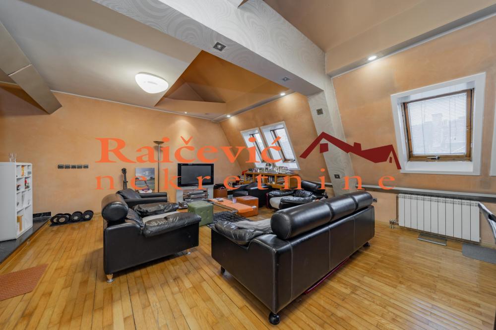 Slika 1 - Koce Popovica, Četvorosoban stan na prodaju, 202m2, 540.000€