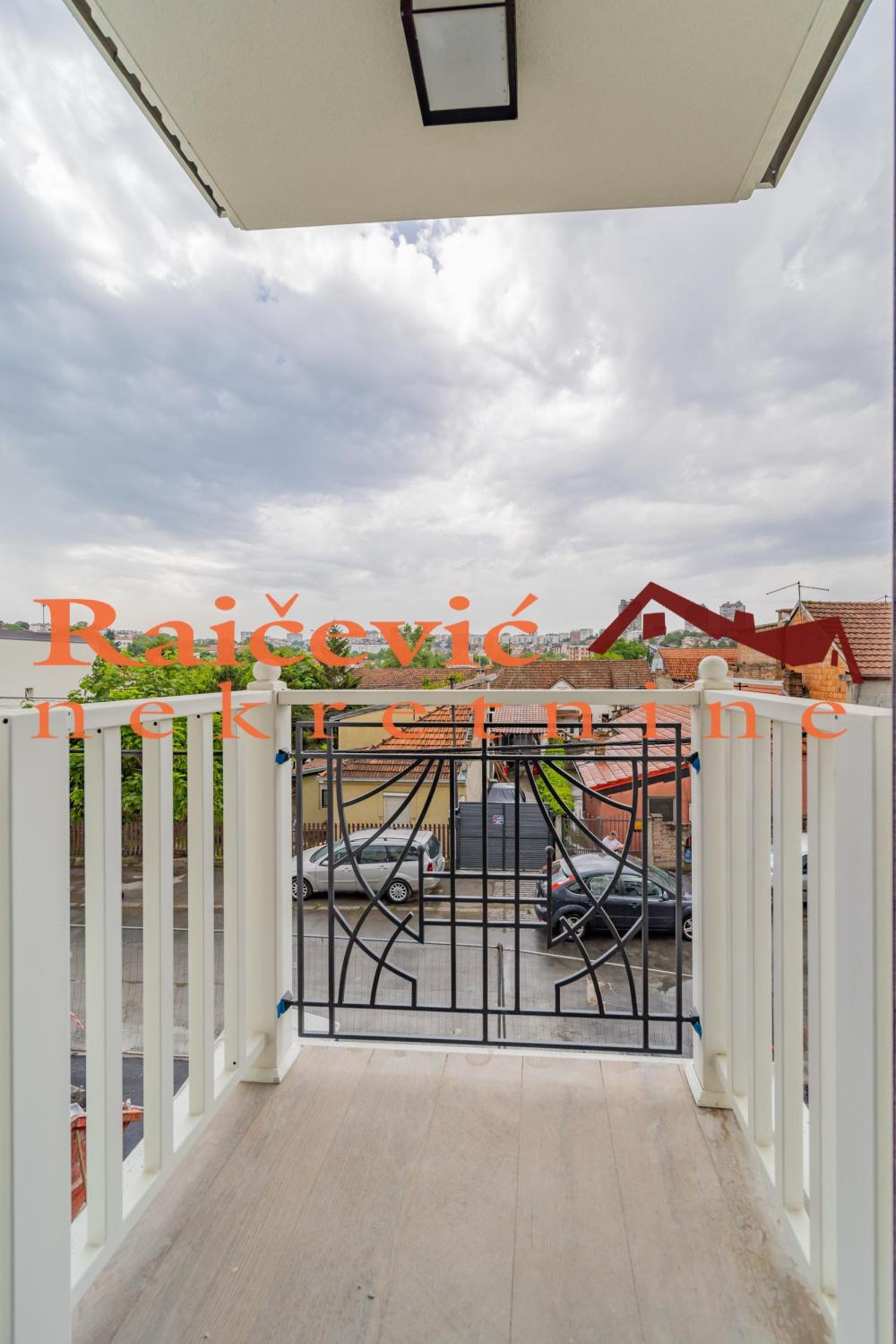 Slika 8 - Dusanovac,  Lokal na prodaju, 256m2, 769.000€