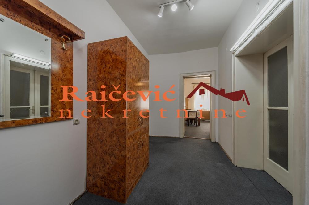 Slika 10 - Francuska,  Lokal za izdavanje, 40m2, 600€