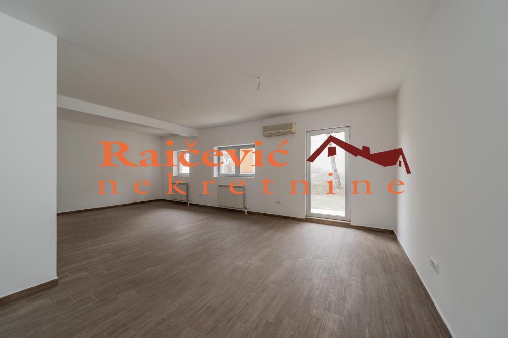 Glavna slika -Mlatisumina,  Lokal na prodaju, 59m2, 222.000€