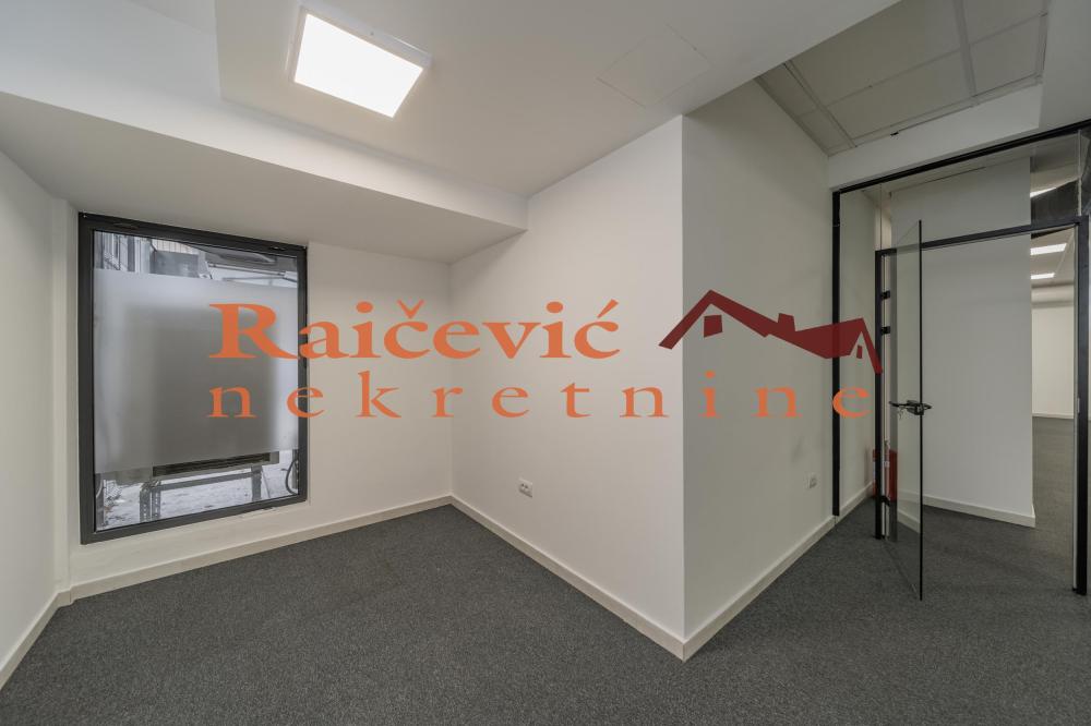 Slika 9 - Bore Markovica,  Lokal za izdavanje, 140m2, 2.400€