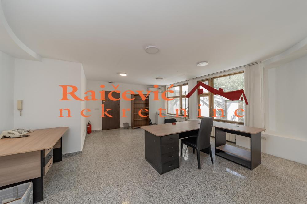 Slika 4 - Andre Nikolica,  Lokal za izdavanje, 195m2, 2.500€