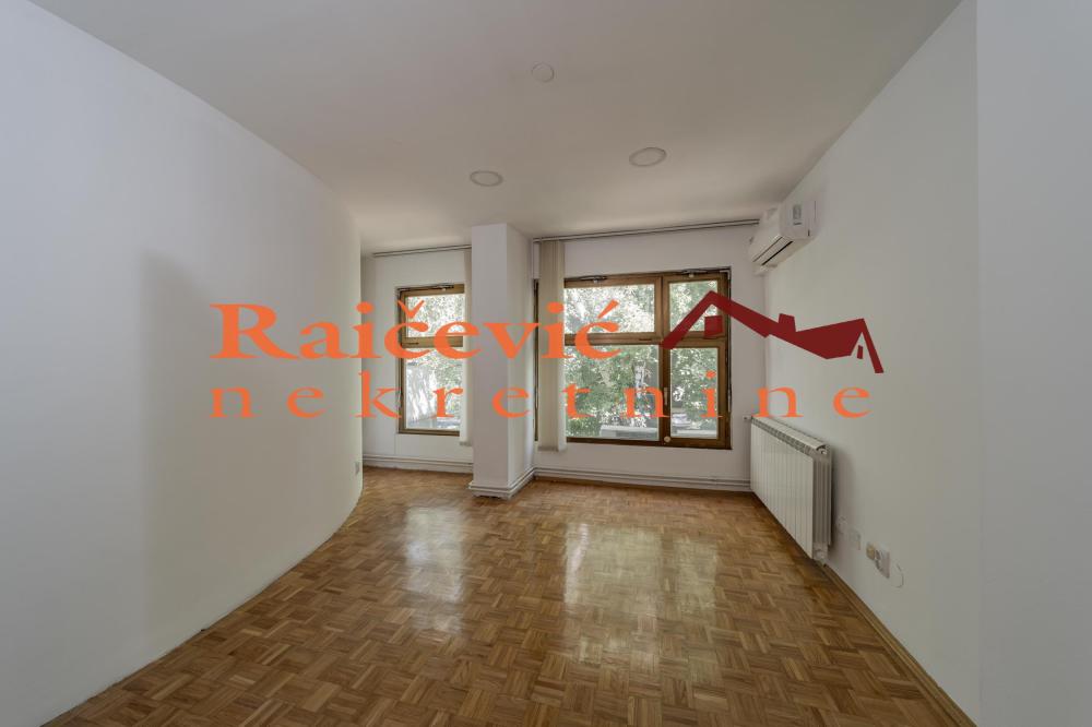 Slika 7 - Andre Nikolica,  Lokal za izdavanje, 195m2, 2.500€