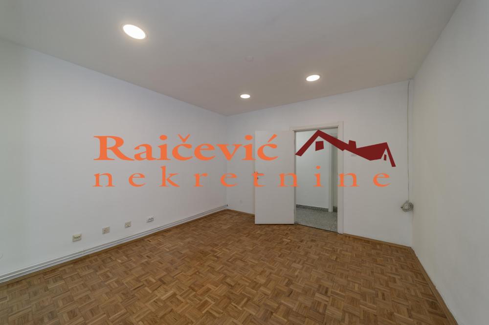 Slika 9 - Andre Nikolica,  Lokal za izdavanje, 195m2, 2.500€