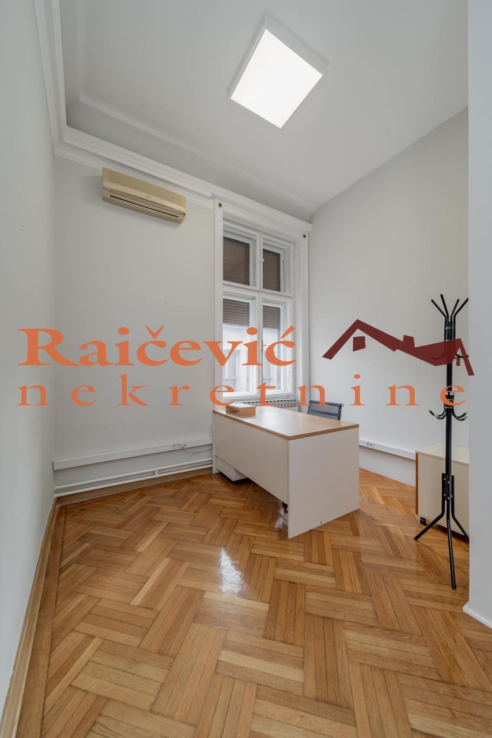 Slika 6 - Cara Urosa,  Lokal za izdavanje, 239m2, 2.000€