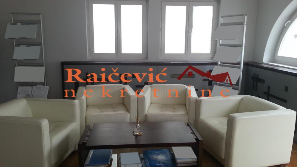 Slika 1 - Dragacevska,  Lokal na prodaju, 299m2, 547.000€