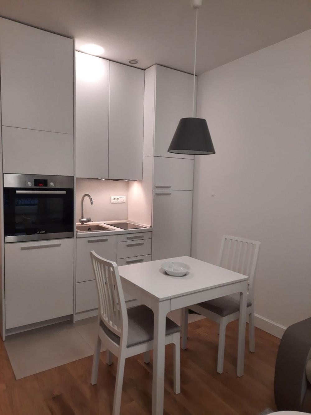 Slika 2 - Južni Bulevar, Dvosoban stan za izdavanje, 40m2, 700€