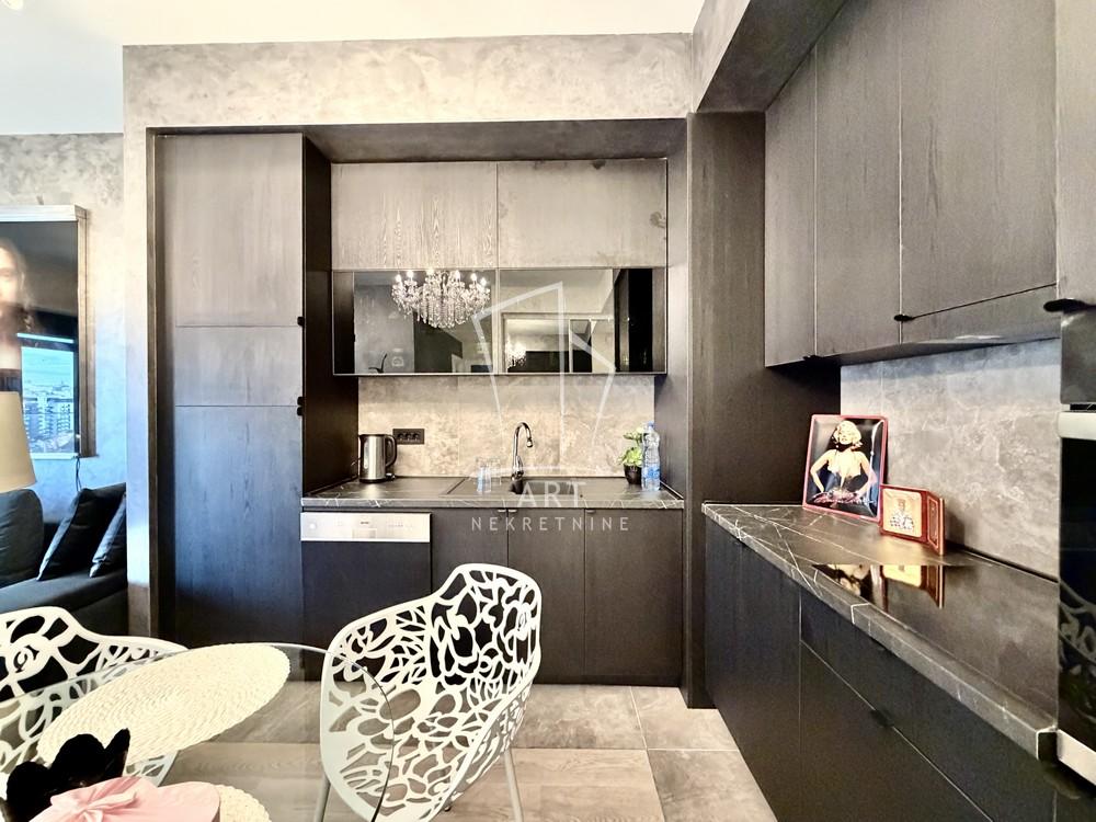 Slika 4 - Luke Ćelovića Trebinjca, Trosoban stan za izdavanje, 80m2, 1.600€