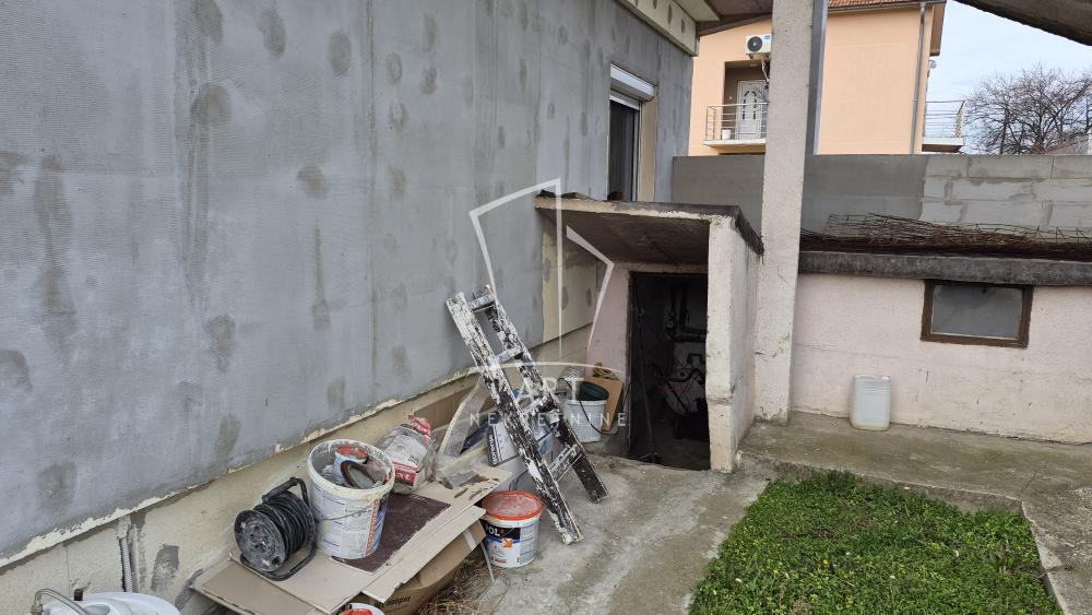 Slika 9 - Bude Davidovića,  Kuća na prodaju, 174m2, 105.000€